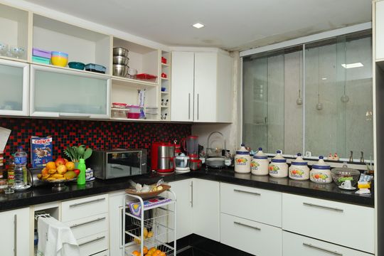 Cozinha de casa à venda com 2 quartos, 240m² em Conjunto Residencial José Bonifácio, São Paulo