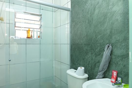 Área Gourmet - Banheiro de casa à venda com 2 quartos, 240m² em Conjunto Residencial José Bonifácio, São Paulo
