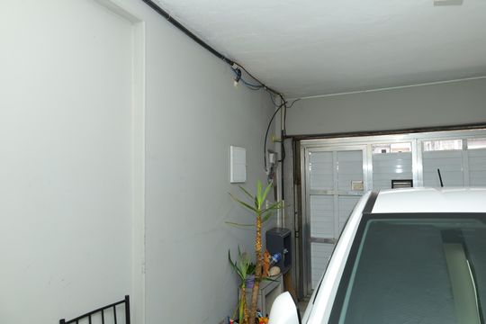Garagem de casa à venda com 2 quartos, 240m² em Conjunto Residencial José Bonifácio, São Paulo