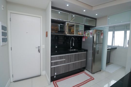 Cozinha de apartamento à venda com 2 quartos, 72m² em Vila Curuçá, Santo André