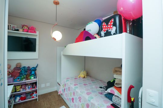 Quarto de apartamento à venda com 2 quartos, 72m² em Vila Curuçá, Santo André