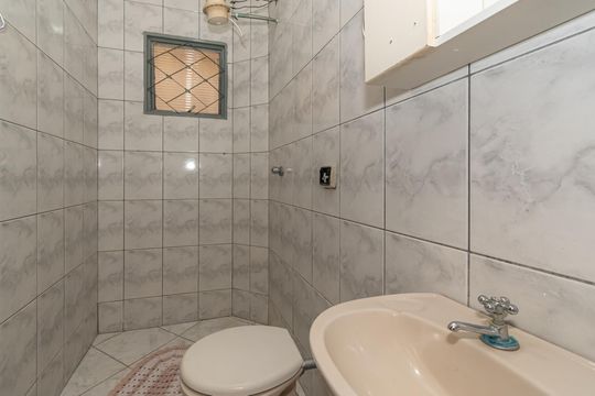 Banheiro Social  de casa à venda com 3 quartos, 280m² em Parque Bandeirantes I (nova Veneza), Sumaré