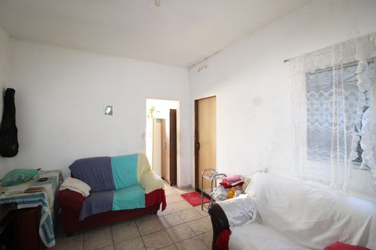 Sala 2 de casa à venda com 3 quartos, 180m² em Vila Carmosina, São Paulo