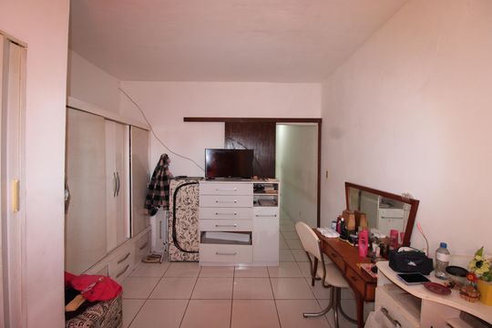 Quarto 3 de casa à venda com 3 quartos, 180m² em Vila Carmosina, São Paulo
