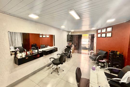 Área comum de casa à venda com 8 quartos, 327m² em Vila Gomes Cardim, São Paulo