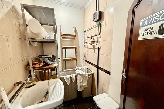 Área de serviço de casa à venda com 8 quartos, 327m² em Vila Gomes Cardim, São Paulo