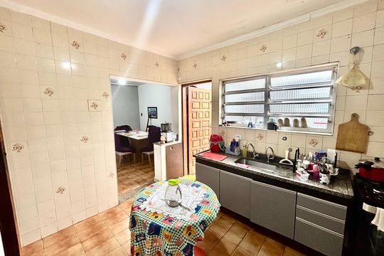 Cozinha de casa à venda com 8 quartos, 327m² em Vila Gomes Cardim, São Paulo