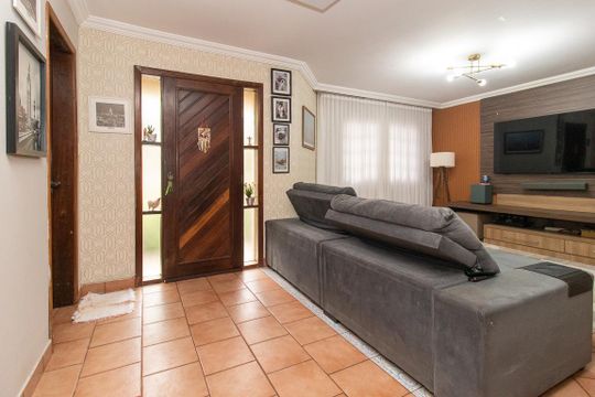 Sala de casa à venda com 3 quartos, 360m² em Fanny, Curitiba