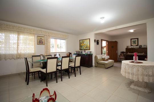 Casa de Condomínio para alugar com 3 quartos, 450m² em Jardim Botânico, Brasília