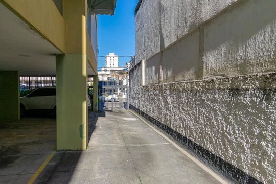 Área comum - Entrada da garagem de apartamento para alugar com 2 quartos, 80m² em Vila da Penha, Rio de Janeiro