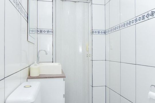 Banheiro de casa para alugar com 1 quarto, 50m² em Vila Carmela I, Guarulhos