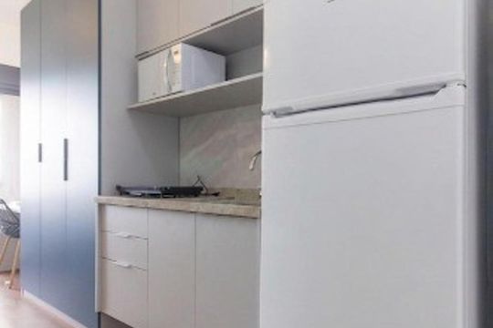 Cozinha de apartamento para alugar com 1 quarto, 30m² em Perdizes, São Paulo
