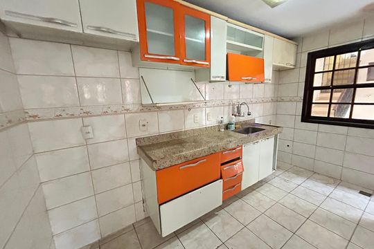 Cozinha de casa à venda com 3 quartos, 121m² em Vila Valqueire, Rio de Janeiro