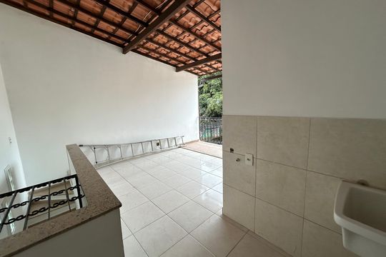 Área de Serviço de casa para alugar com 3 quartos, 121m² em Vila Valqueire, Rio de Janeiro
