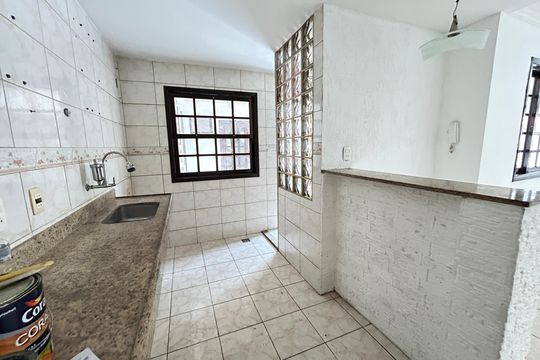 Cozinha de casa à venda com 3 quartos, 121m² em Vila Valqueire, Rio de Janeiro