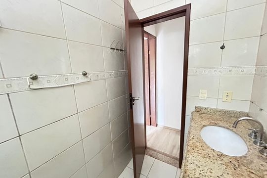 Casa para alugar com 3 quartos, 121m² em Vila Valqueire, Rio de Janeiro