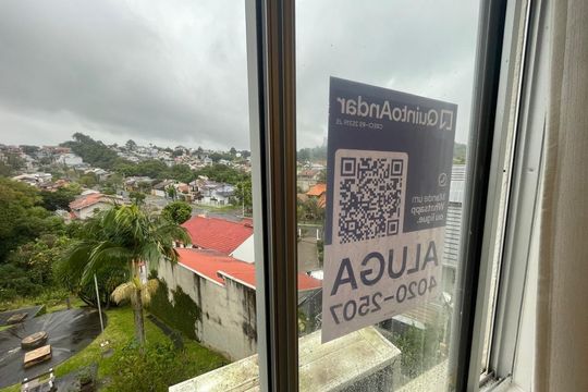 Placa Instalada em 06/07/2026 - Cod.HUCG-124 de apartamento para alugar com 2 quartos, 32m² em Hamburgo Velho, Novo Hamburgo