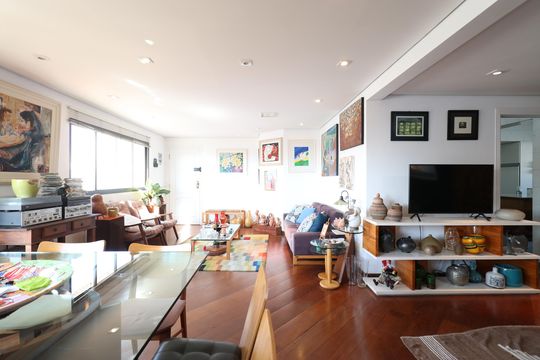 Sala de apartamento à venda com 3 quartos, 171m² em Água Branca, São Paulo