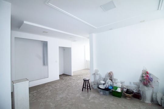 Sala anexo 2º piso de casa à venda com 6 quartos, 230m² em Brás de Pina, Rio de Janeiro
