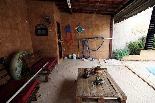 Área gourmet de casa à venda com 6 quartos, 230m² em Brás de Pina, Rio de Janeiro