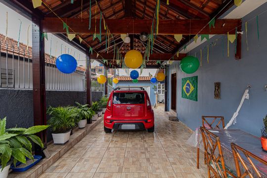 Garagem de casa à venda com 2 quartos, 300m² em Cidade Líder, São Paulo