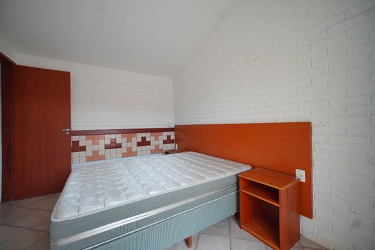 Quarto de casa de condomínio para alugar com 1 quarto, 75m² em Barra da Lagoa, Florianópolis