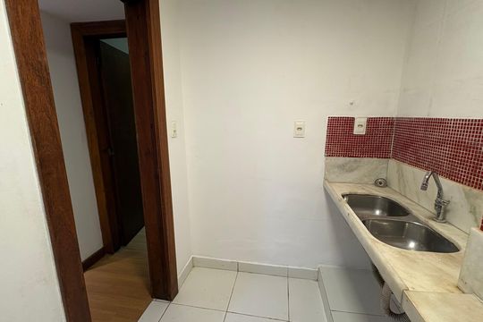 Cozinha de apartamento para alugar com 2 quartos, 65m² em Bingen, Petrópolis