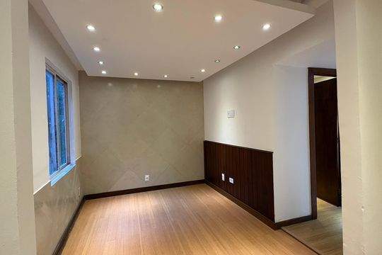 Apartamento para alugar com 2 quartos, 65m² em Bingen, Petrópolis