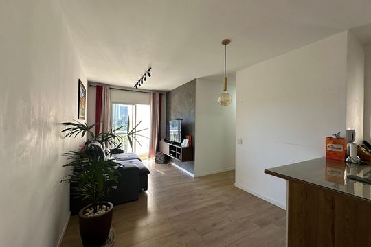 Apartamento à venda com 3 quartos, 68m² em Jardim Tupanci, Barueri