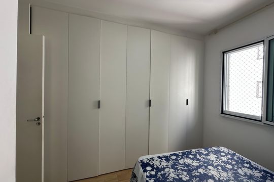 Suíte de apartamento à venda com 3 quartos, 68m² em Jardim Tupanci, Barueri