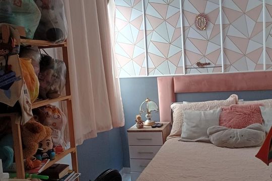 Quarto de casa de condomínio para alugar com 3 quartos, 180m² em Taquara, Rio de Janeiro
