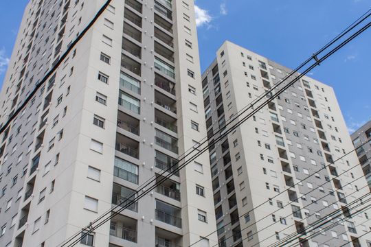 Vista da Rua de apartamento para alugar com 2 quartos, 46m² em Jardim Copiuva, Carapicuíba