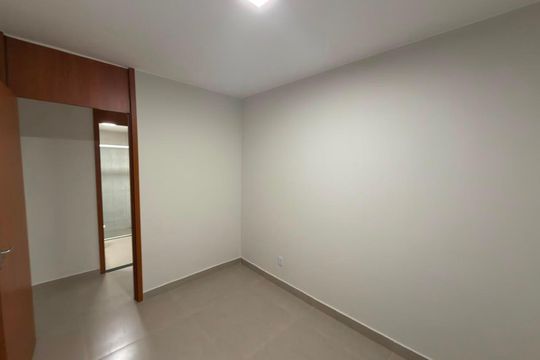 Quarto 01 de apartamento para alugar com 3 quartos, 61m² em Qs 3, Brasília