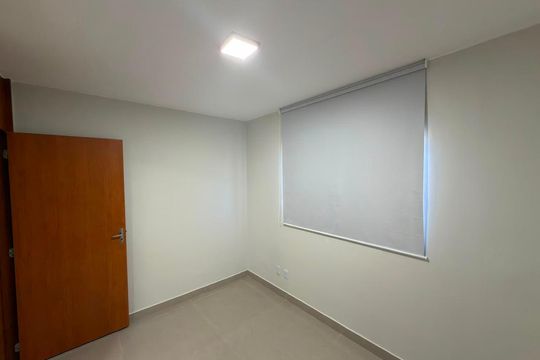 Quarto 03 de apartamento para alugar com 3 quartos, 61m² em Qs 3, Brasília