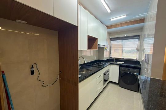 Cozinha de apartamento para alugar com 3 quartos, 61m² em Qs 3, Brasília