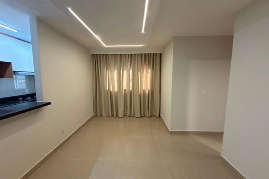 Sala de apartamento para alugar com 3 quartos, 61m² em Qs 3, Brasília