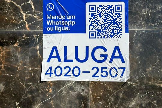 Plaquinha de apartamento para alugar com 3 quartos, 61m² em Qs 3, Brasília