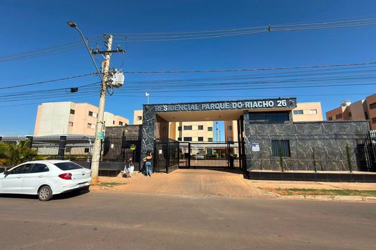Fachada de apartamento para alugar com 3 quartos, 61m² em Qs 3, Brasília
