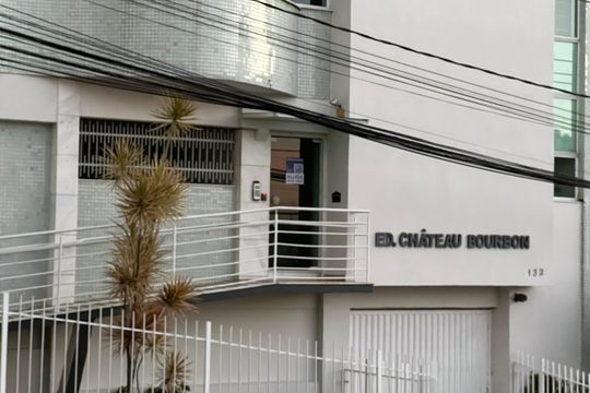 Fachada do Prédio de apartamento para alugar com 3 quartos, 153m² em Estrela Sul, Juiz de Fora