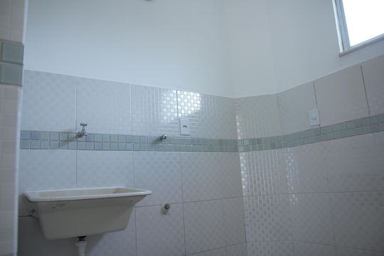 Área de Serviço de apartamento para alugar com 3 quartos, 153m² em Estrela Sul, Juiz de Fora