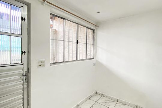 Sala de casa para alugar com 1 quarto, 50m² em Jardim Fernandes, São Paulo