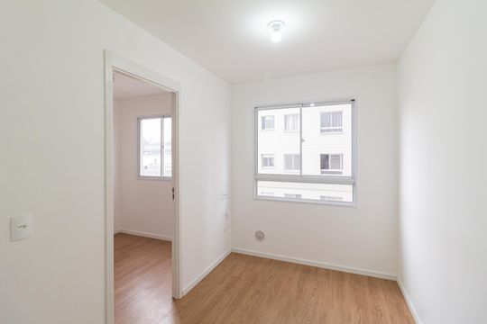 Sala de apartamento para alugar com 2 quartos, 36m² em Pousada dos Bandeirantes, Carapicuíba