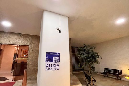 Placa  de apartamento para alugar com 2 quartos, 90m² em Copacabana, Rio de Janeiro