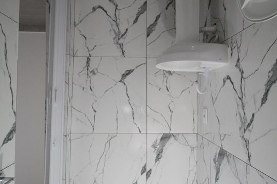 Banheiro de casa para alugar com 1 quarto, 35m² em Parque Pinheiros, Taboão da Serra