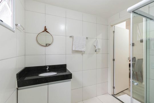 Banheiro de apartamento para alugar com 1 quarto, 43m² em Santo Cristo, Rio de Janeiro