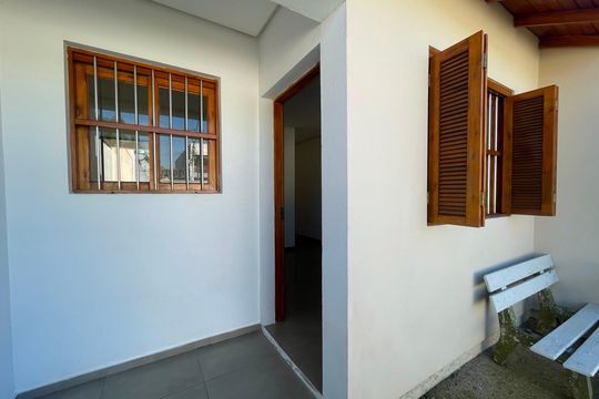 Casa à venda com 2 quartos, 51m² em Santos Dumont, São Leopoldo