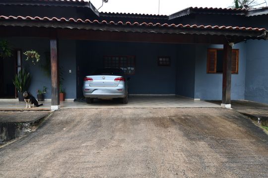 Garagem de casa à venda com 4 quartos, 342m² em Village Campinas, Campinas