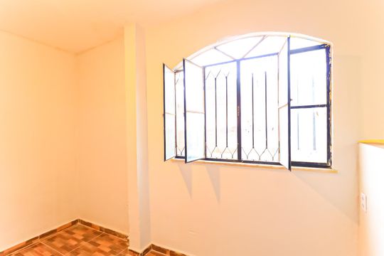 Quarto de casa à venda com 2 quartos, 50m² em Quintino Bocaiúva, Rio de Janeiro