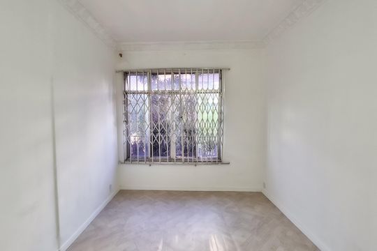 Sala de apartamento para alugar com 3 quartos, 80m² em Bonsucesso, Rio de Janeiro