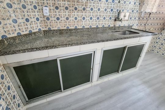 Cozinha de apartamento para alugar com 3 quartos, 80m² em Bonsucesso, Rio de Janeiro